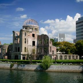 Sprachlos vor dem Atomic Bomb Dome in Hiroshima