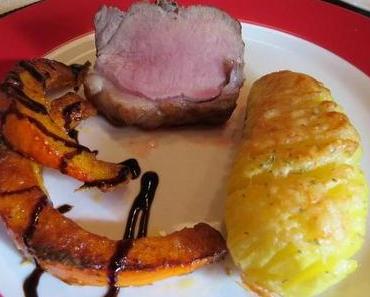 Wildschweinrücken im Speckmantel