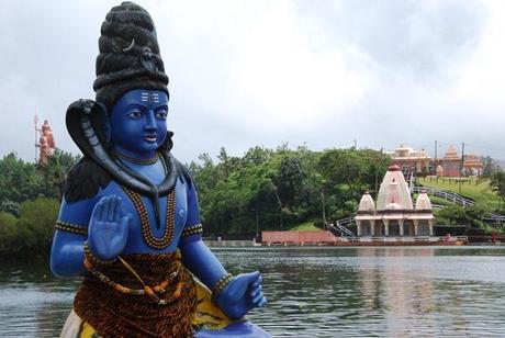 12_Shiva-im-Hindu-Tempel-Ganga-Talao-Grand-Bassin-Mauritius