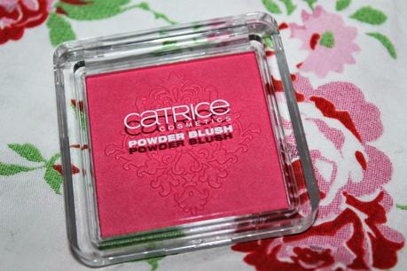 First Impression + Swatches: Catrice Rock-o-co Limited Edition Powder Blush C02 Madame de Pinkadour