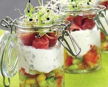 Sommer, Sonne und Salat im Glas