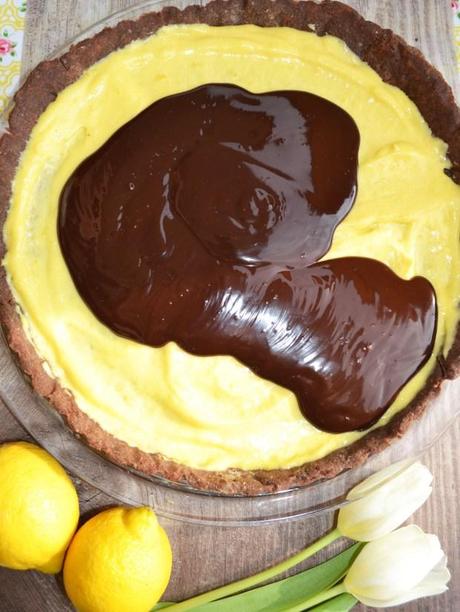 Verführerisch gut! Schokoladen-Ganache-Tarte mit Lemon Curd und Crème Chantilly