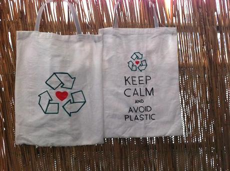 keep calm and avoid plastic