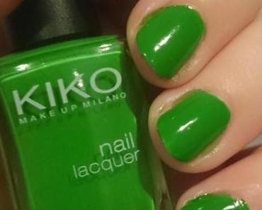 Der Frühling kommt, das Gras würd grüner [Lacke in Farbe ...und bunt]