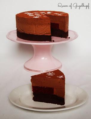 Happy Birthday to me! Lieblingstorte: Schokoladenmousse auf Brownieboden mit Himbeer-Inlay!