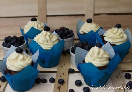 Double Blueberry-Chocolate-Cupcakes