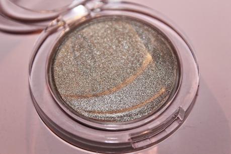 Review: Essence Update Eyeshadow 18 All I need