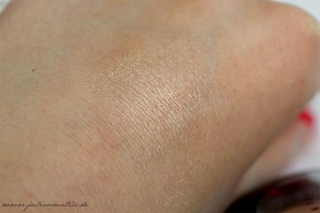 MAC Soft and Gentle Mineralize Skinfinish Highlighter