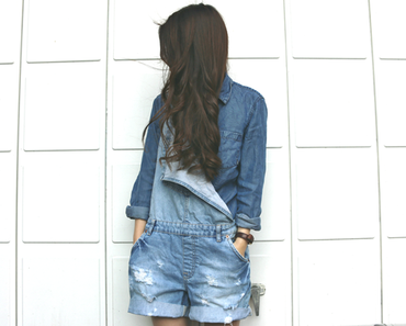 Hip teens don't wear blue jeans (...uhm yeah)