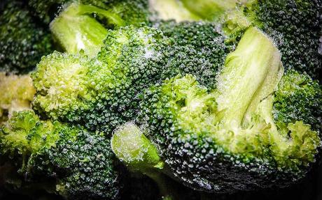 Kuriose Feiertage - 6. März - Tag der Tiefkühlkost - tiefgefrorener Broccoli- (c) 2014 Sven Giese - www.kuriose-feiertage.de
