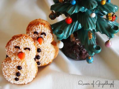 Welcome to Whoville! Christmas-Special Episode 1: White Cake & Snowman Macarons