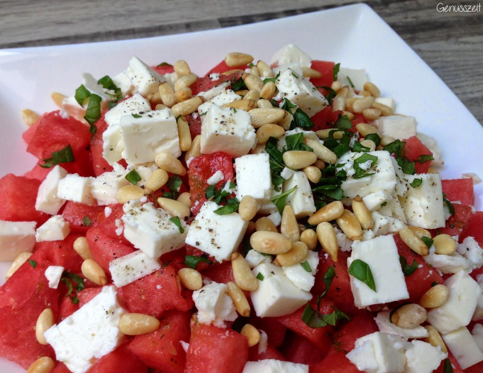Perfekt für heiße Tage: Wassermelonen-Feta-Salat