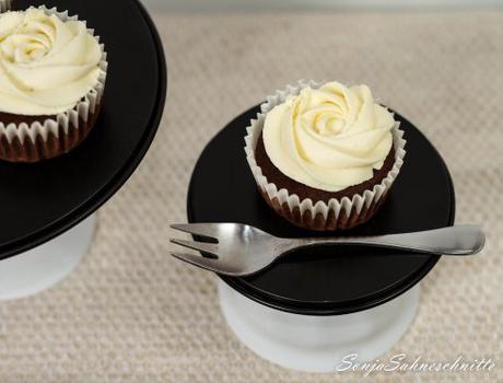 Black and White Chocolate-Cupcakes-6