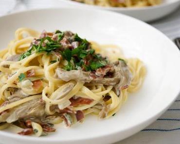 Linguine mit Austernpilzen, Parmaschinken und frischem Salbei