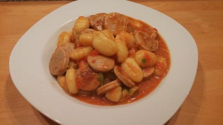 Gnocchi-Currywurst-Topf