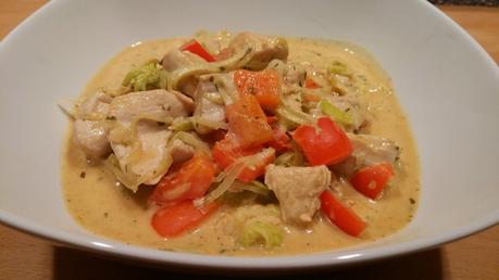 Curry-Putensuppe mit Gemüse