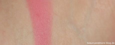 Secret Box Pure is Perfect - Catrice Defining Blush 025 Pink feat. Coral Swatch