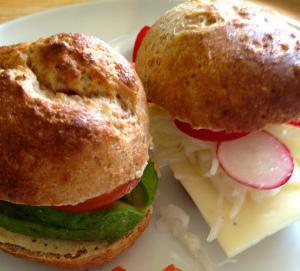 Vollkorn-Quark-Brötchen