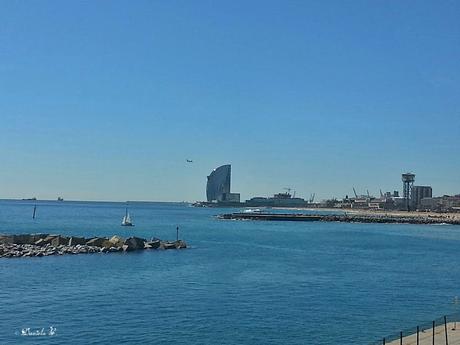 Ein Tag im Olympischen Hafen von Barcelona /Un día en el Port Olimpic de Barcelona