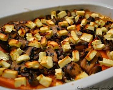Kürbis-Kartoffelauflauf mit Pilzen und Feta
