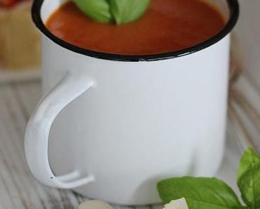 Paprika-Creme-Suppe und Paprika-Serrano-Röllchen ⎨Osterbrunch⎬