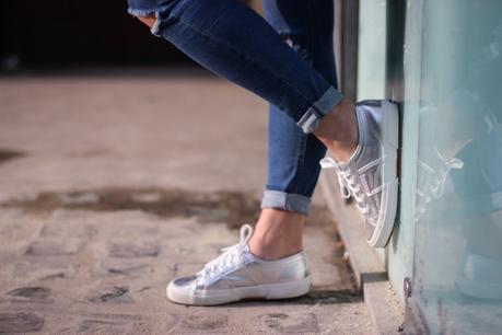 outfit_silver_superga_9