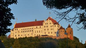 ©meinesichtderwelt - Burg Trausnitz vom Zehrplatz aus