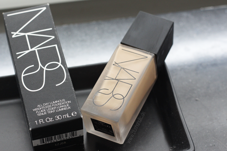 |Review| Nars All Day Luminous Weightless Foundation