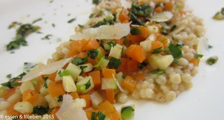 Graupenrisotto mit Karotten-Sellerie-Lauch-Gemüse