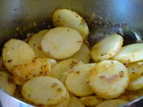 Kartoffeln aus dem Ofen mit Huhn- Thaneya Batatis bil Frech