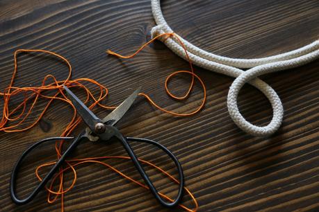 DIY | Statementkette aus Seil und buntem Sticktwist