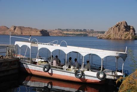 03_Ausflugsboot-Assuan-Aegypten-Nilkreuzfahrt