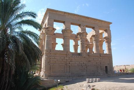 19_Trajan-Kiosk-des-Augustus-Philae-Tempel-Assuan-Aegypten-Nilkreuzfahrt