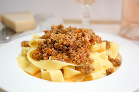 Tagliatelle al Ragù (klassische Bolognese) mit Kalbfleisch
