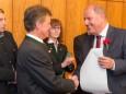 Herbert Fuchs bekommt das Ehrendiplom des Landes Steiermark. Mariazell - Gemeinderat Angelobung und Bürgermeister- und Stadtratwahl am 23.4.2015