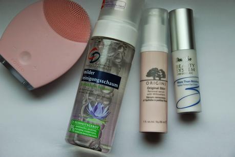 {Review} Face Favourites in April