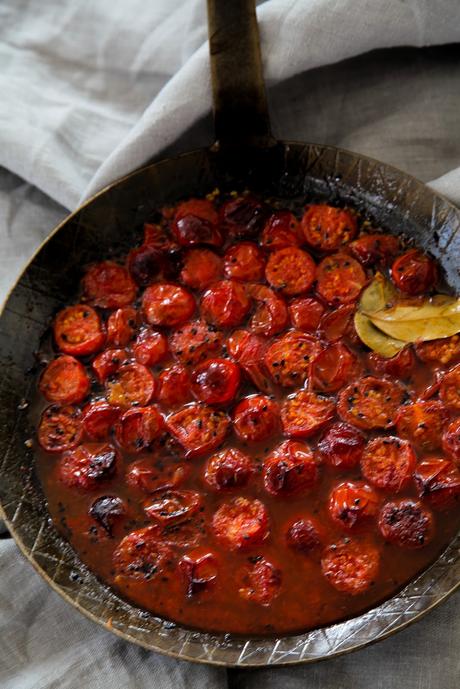 geschmorte Tomaten + Weißweinessig