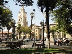 Plaza Principal de Cochabamba © PCC Wikimedia Commons, SA 3.0