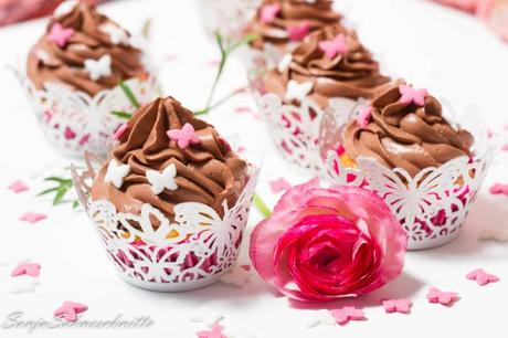 Erdbeer-Walnuss-Cupcakes (4 von 10)