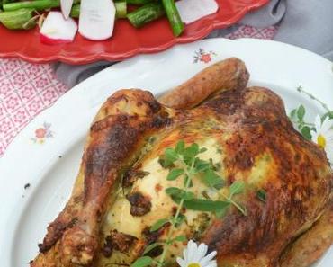 Herrliches Sonntagsessen! Gefülltes Kräuter-Hühnchen mit gebratenem Spargel
