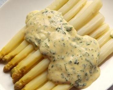 Spargel mit Sauce Mousseline