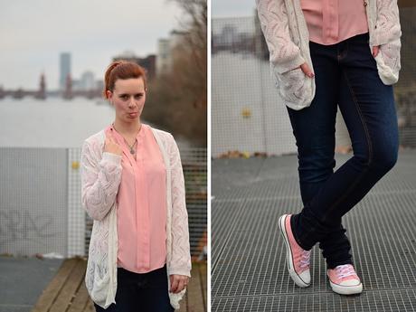 Oberbaumbrücke_Outfitbilder_Berlin_Trenchcoat_beiger Trenchcoat_Chucks_rosa Chucks_rosa Converse_rosa mit Pünktchen_Annanikabu_Outfit_Collage_3