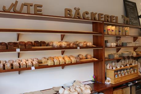 Jute Bäckerei - Auslage glutenfreie Backwaren