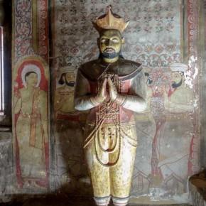 Goldener Tempel und Höhlenmalerei in Dambulla