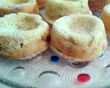 Nachgebacken: Rhabarber-Marzipan Gugl von Mia