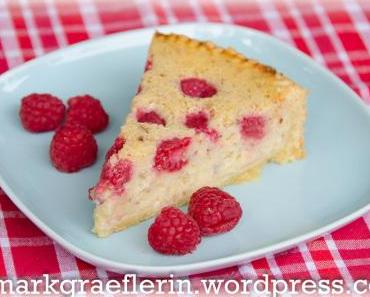 Buttermilchkuchen mit Himbeeren
