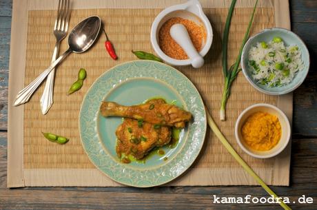 Chicken Rendang mit Edamame-Frühlingszwiebelreis