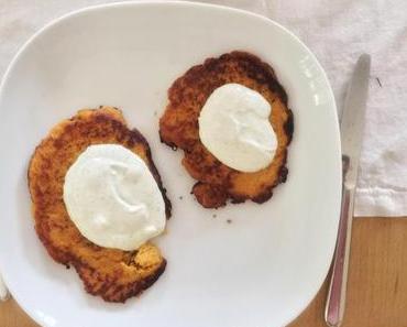 Süsskartoffelpuffer mit Kräuterquark