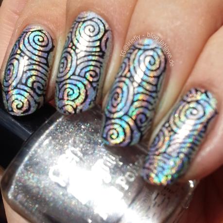 [Nails] Holo-Stamping Perfect Holographic Nail Polish 