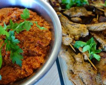 Maurische Spieße mit Paprikasoße